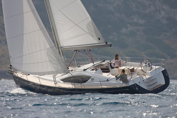 Enjoy a luxury sailing day